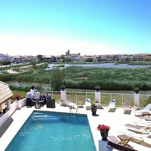 Le Maset En Camargue Hotel