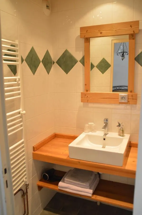 Hotel Le Genepy Tignes 2*,  France